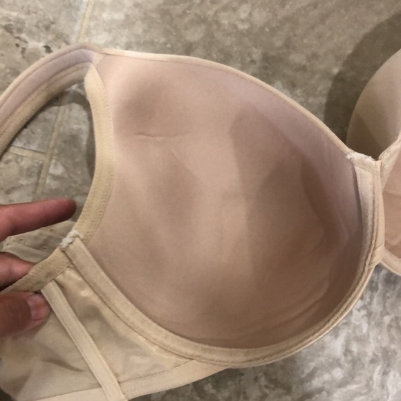 Cacique Satin Full coverage with Wire Size 40DD - Picture 7 of 11